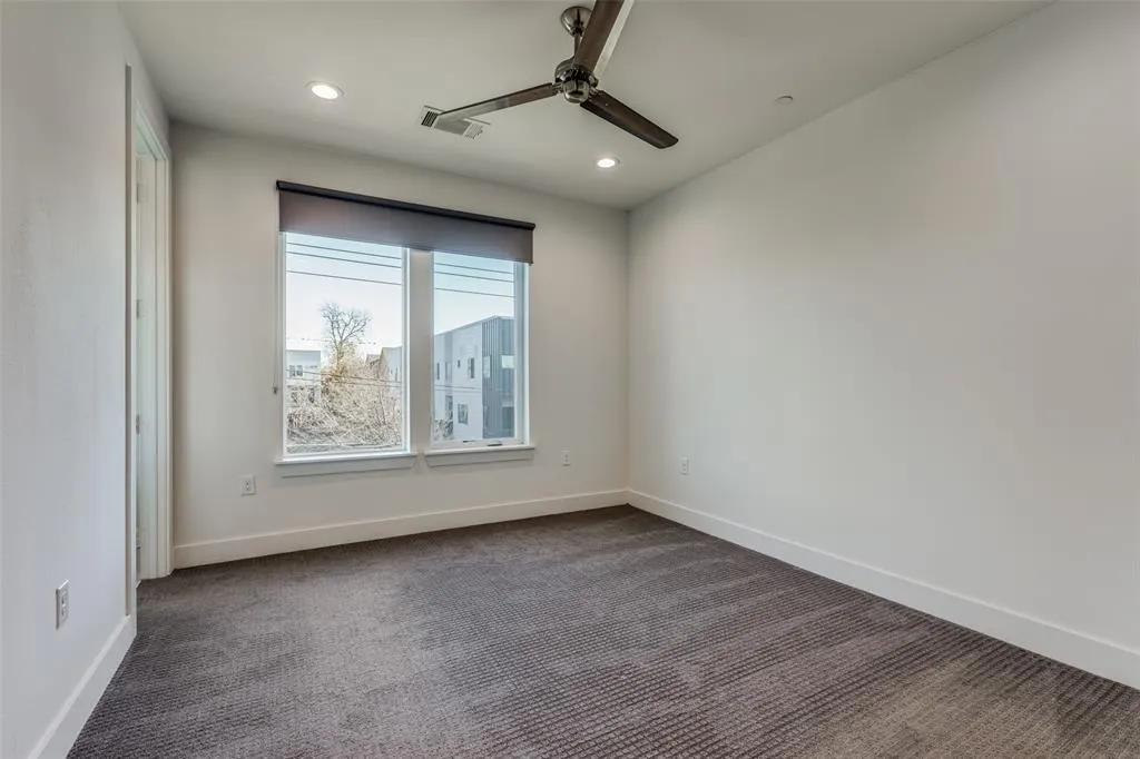 4426 Cabell Drive, #1304