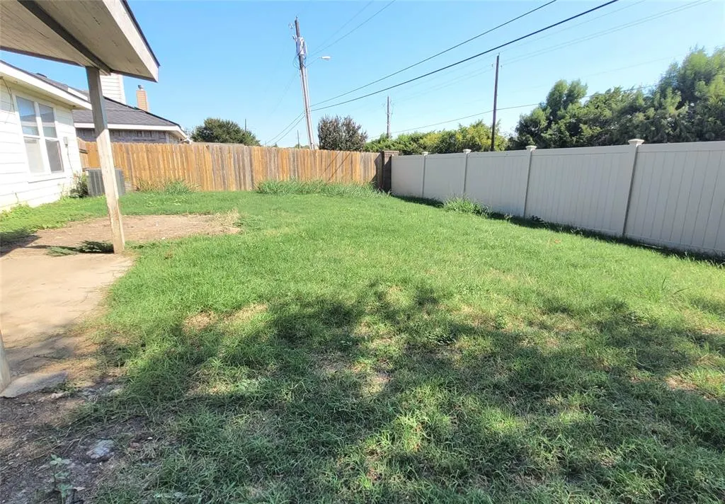 2710 Bishop Allen Lane