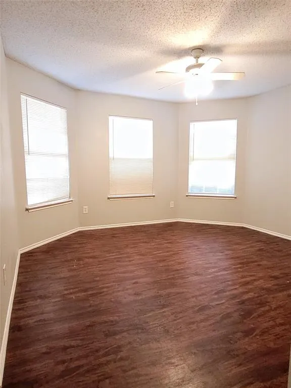 2710 Bishop Allen Lane