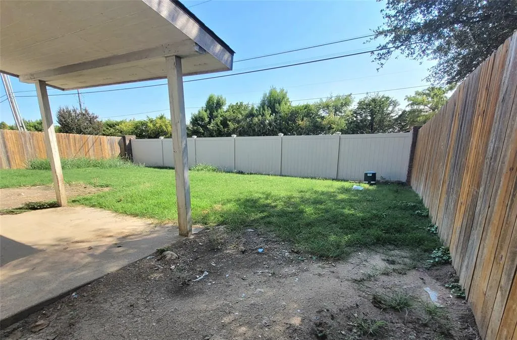 2710 Bishop Allen Lane
