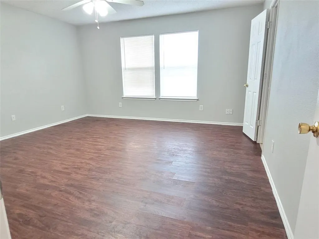 2710 Bishop Allen Lane