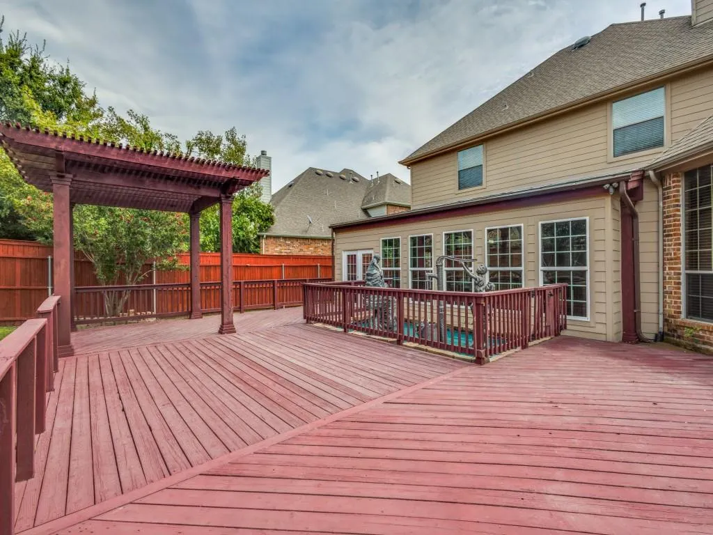 2817 Pioneer Drive