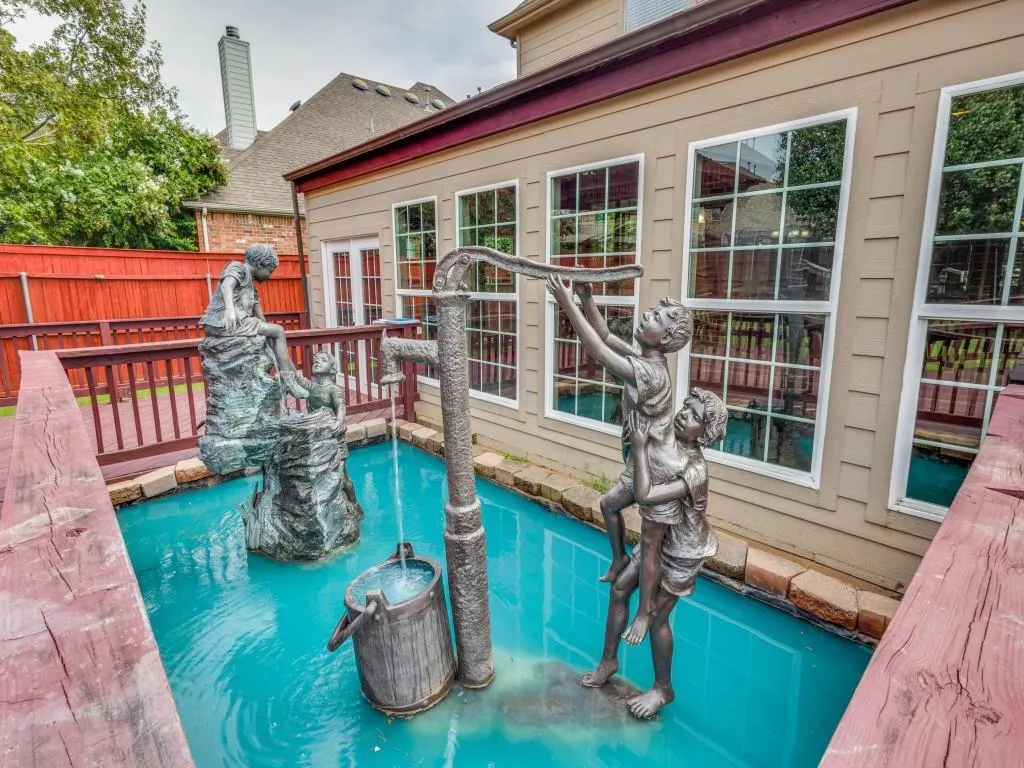 2817 Pioneer Drive
