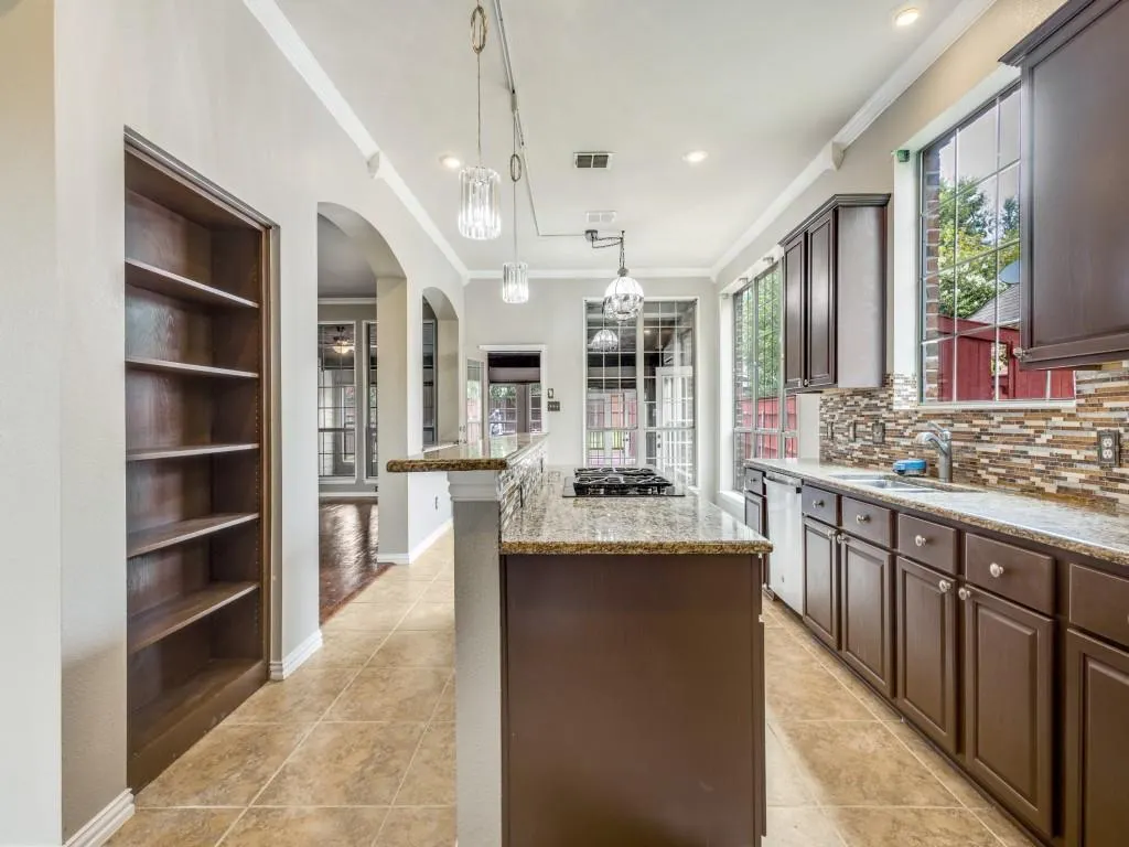 2817 Pioneer Drive
