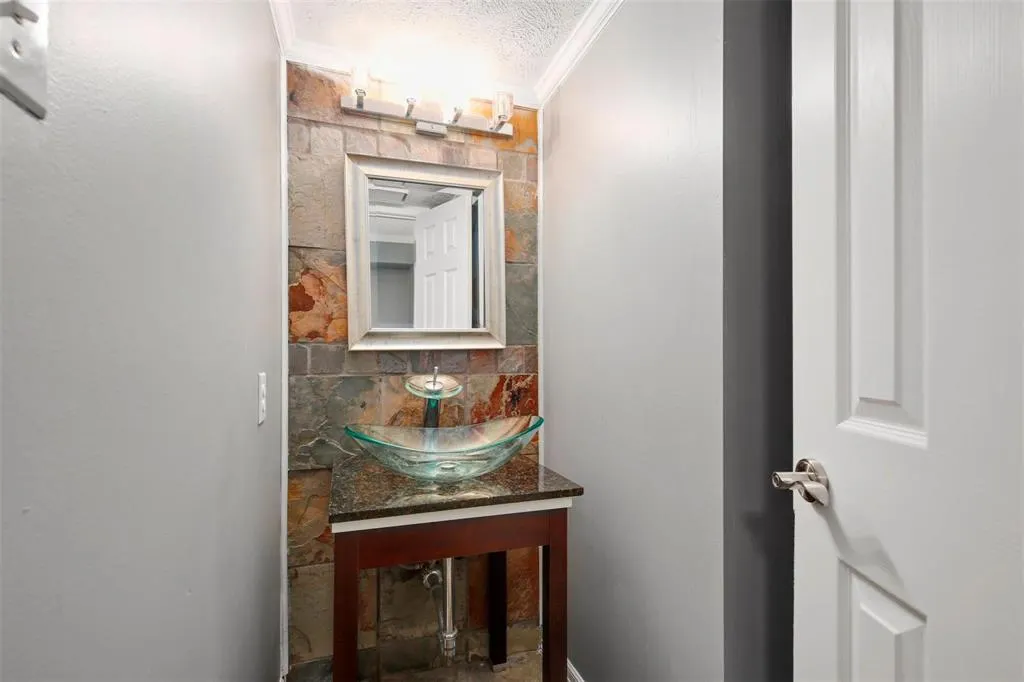 333 Melrose Drive, #27D