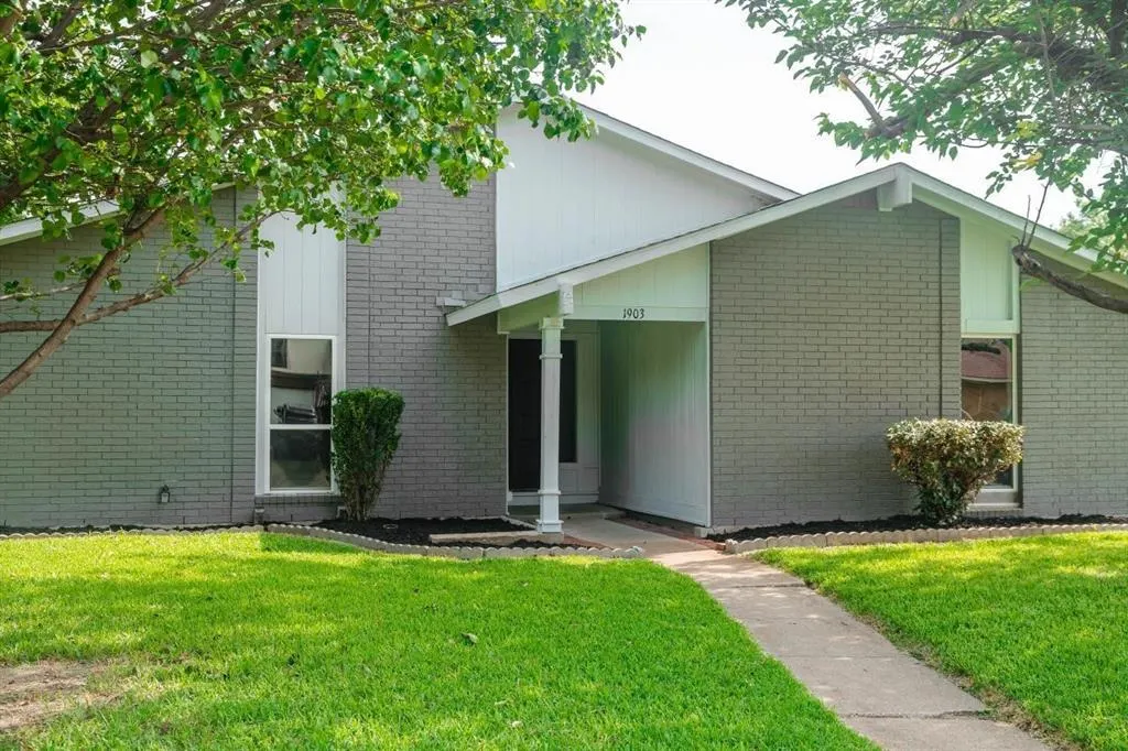 1903 Arvada Drive