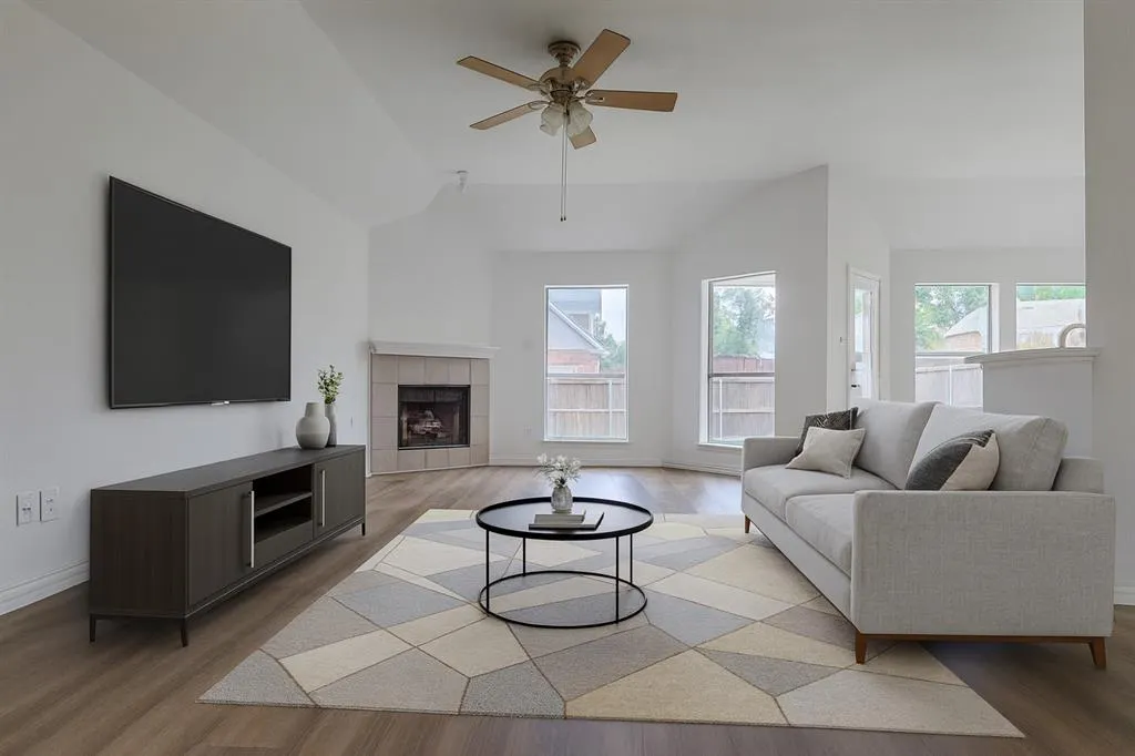 11144 Creekwood Drive