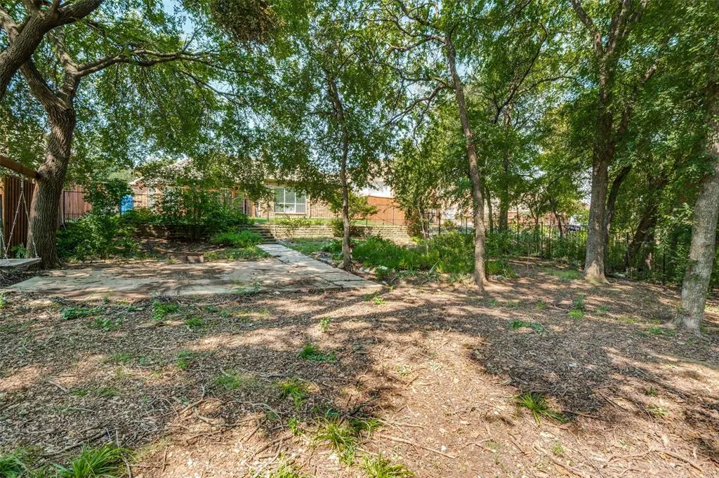 11202 Coralberry Drive