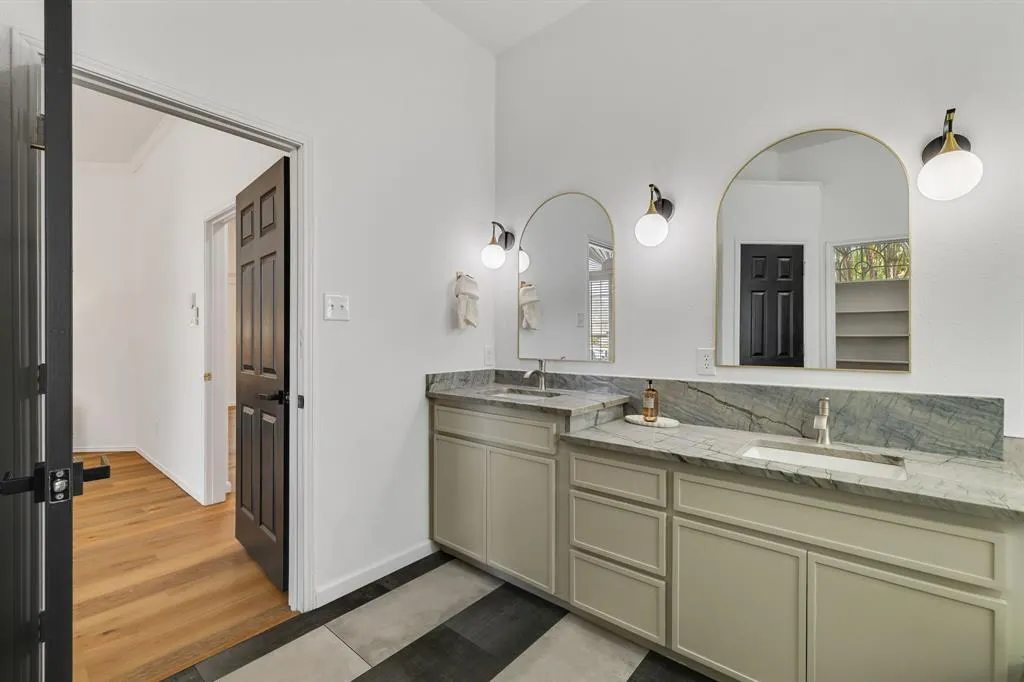 10917 Spring Lake Road