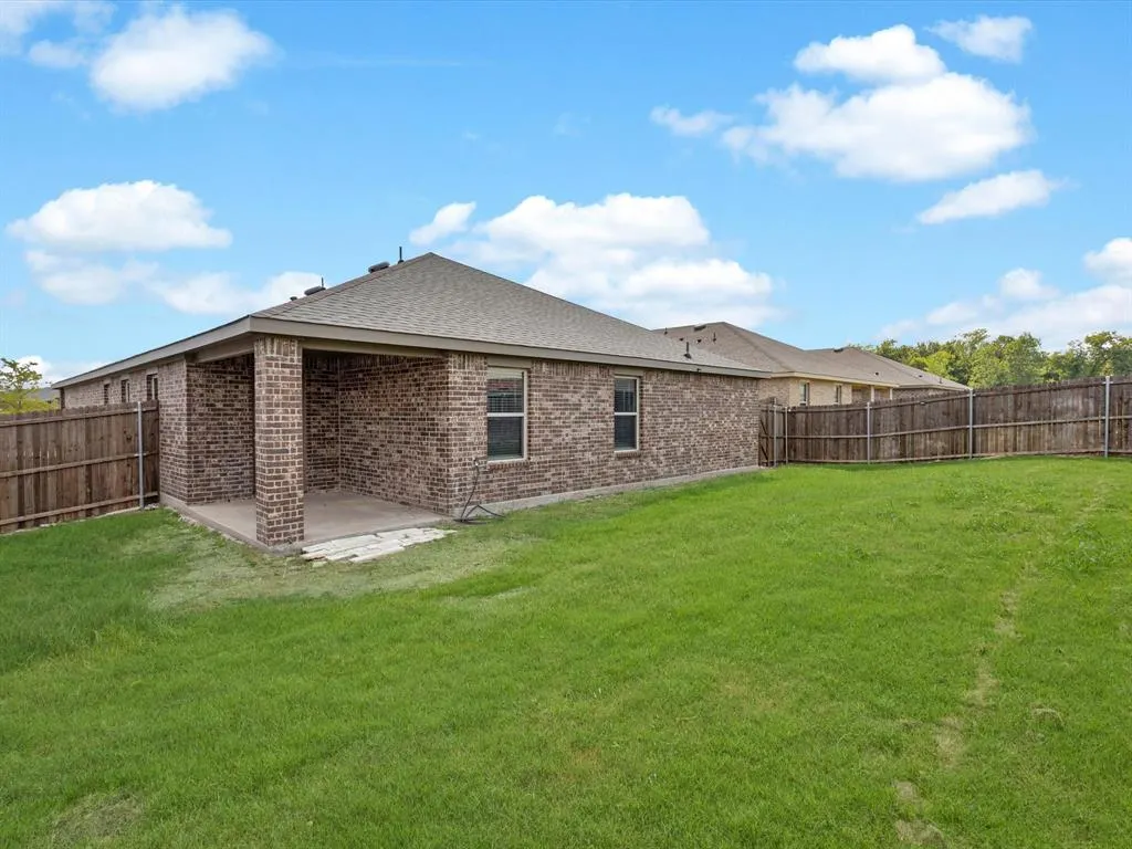 113 Ginger Avenue