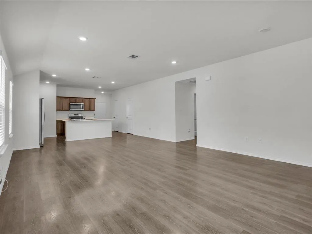 113 Ginger Avenue