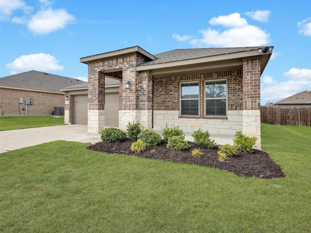 113 Ginger Avenue