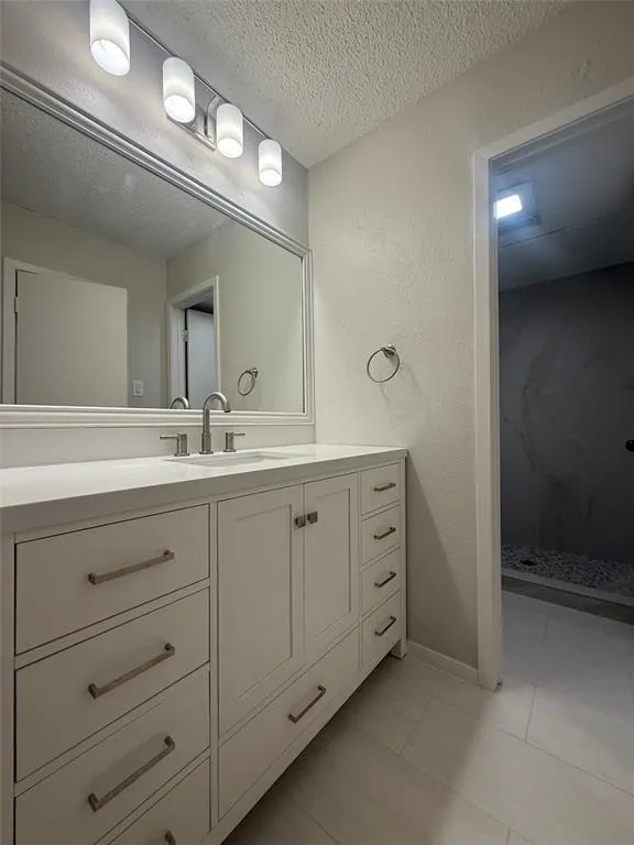 333 Melrose Drive, #5B