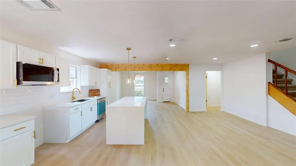 2534 N Saint Augustine Drive