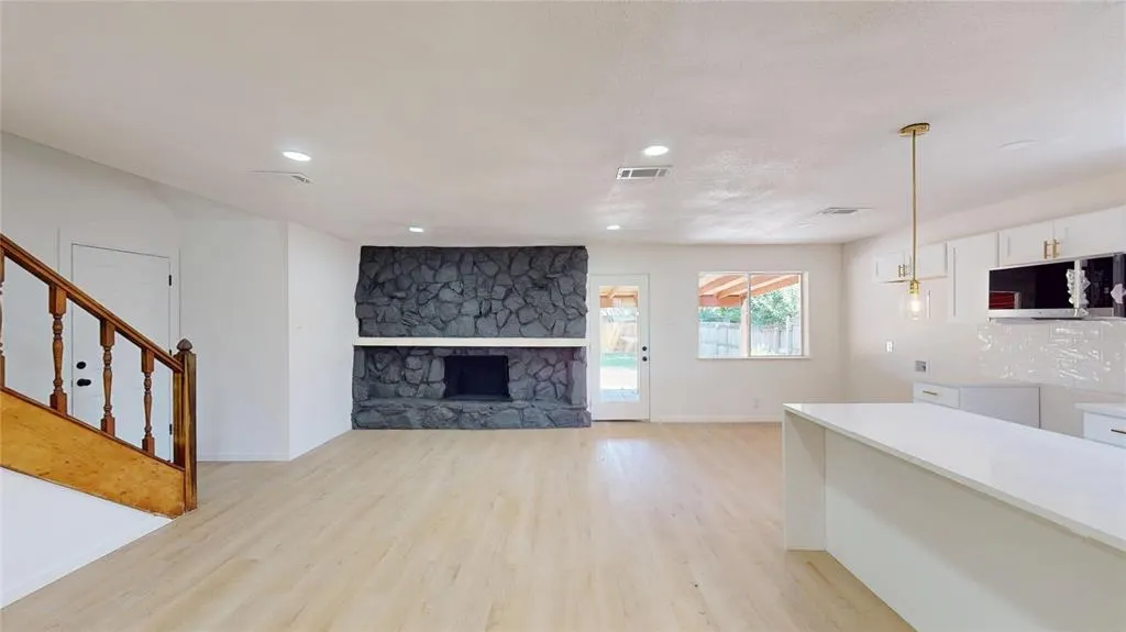 2534 N Saint Augustine Drive