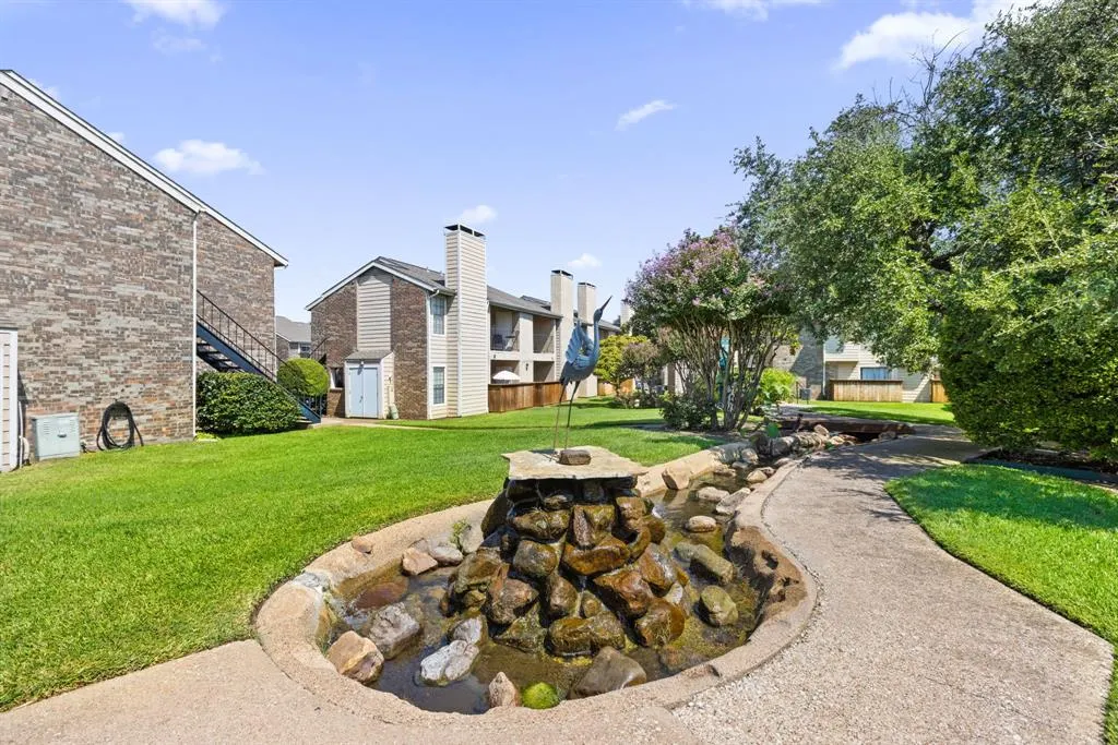 4748 Old Bent Tree Lane, #301