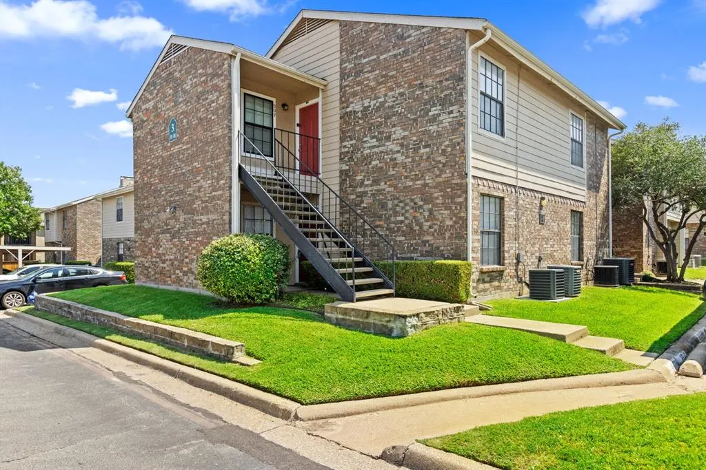 4748 Old Bent Tree Lane, #301