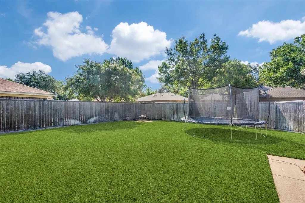 1704 Serenade Lane