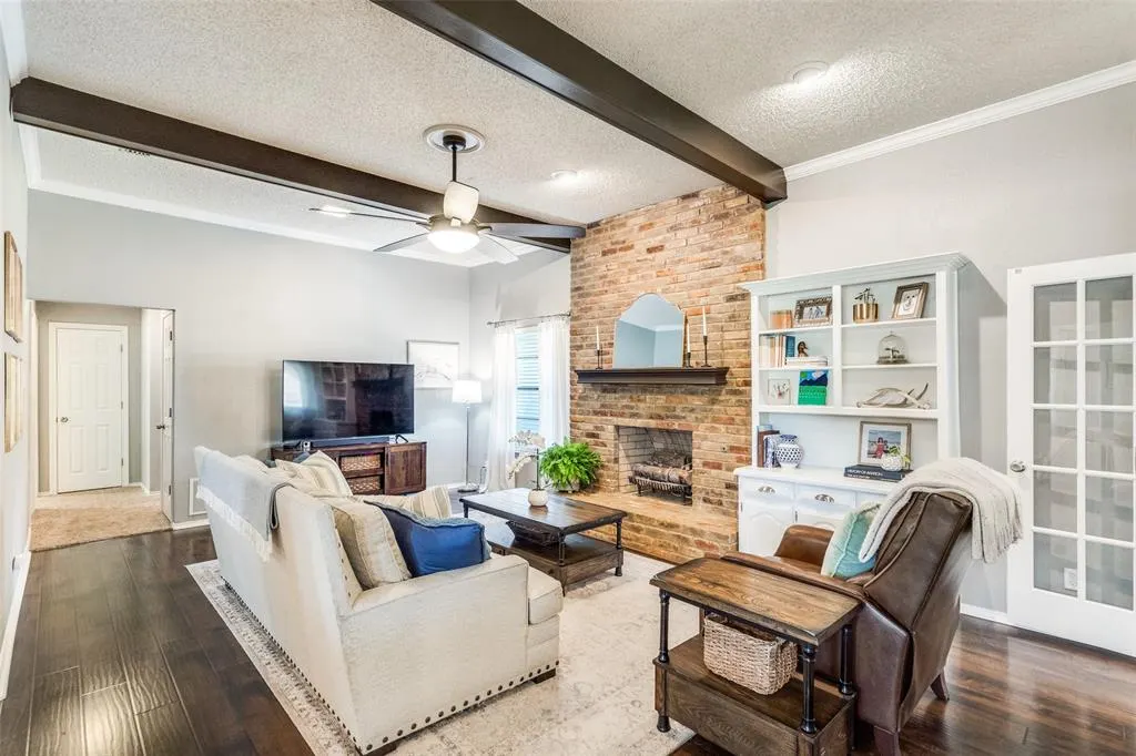 1704 Serenade Lane
