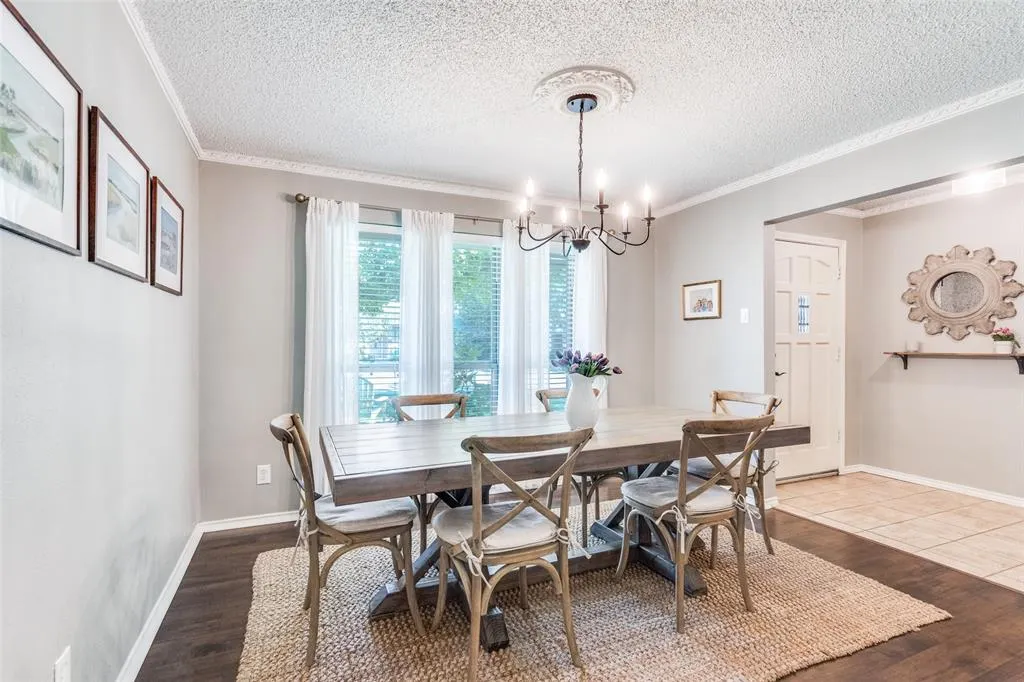 1704 Serenade Lane