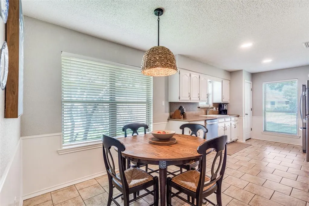 1704 Serenade Lane