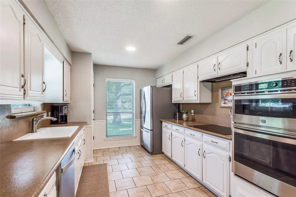 1704 Serenade Lane