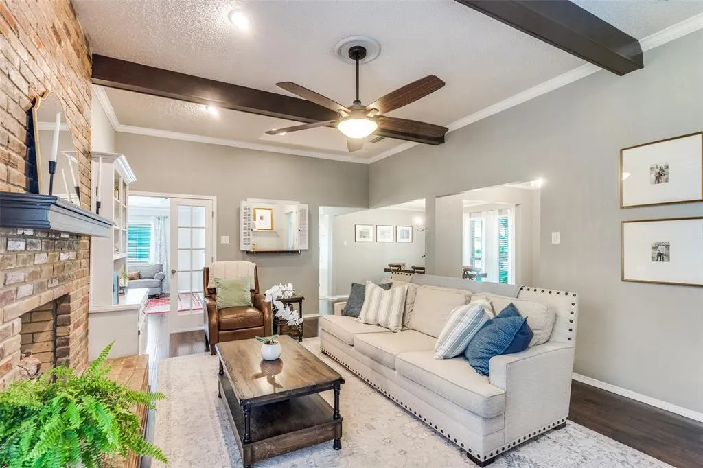 1704 Serenade Lane