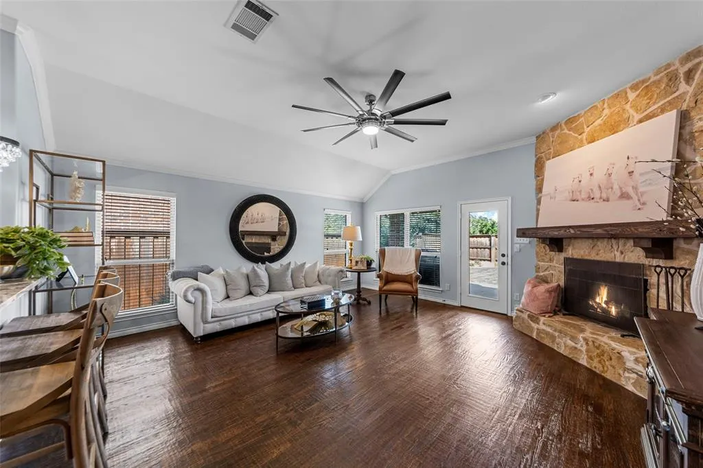 1121 Seclusion Cove Drive