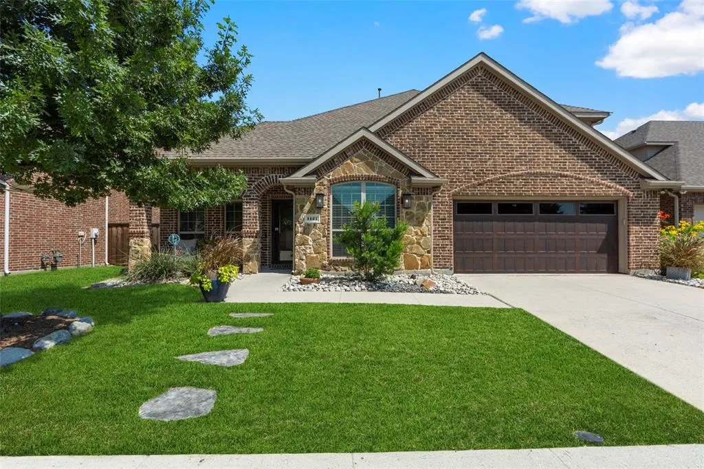 1121 Seclusion Cove Drive