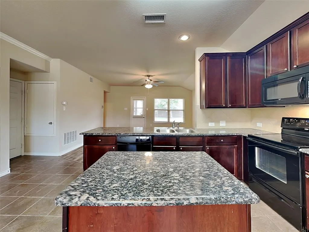 1329 Villa Paloma Boulevard