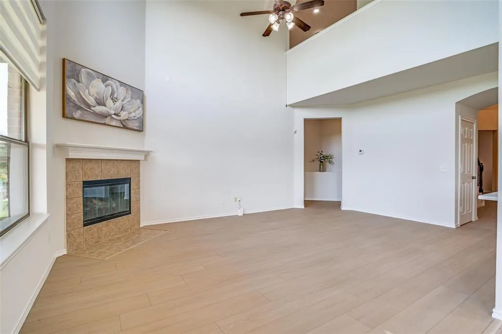 2469 Sleepy Hollow Trail