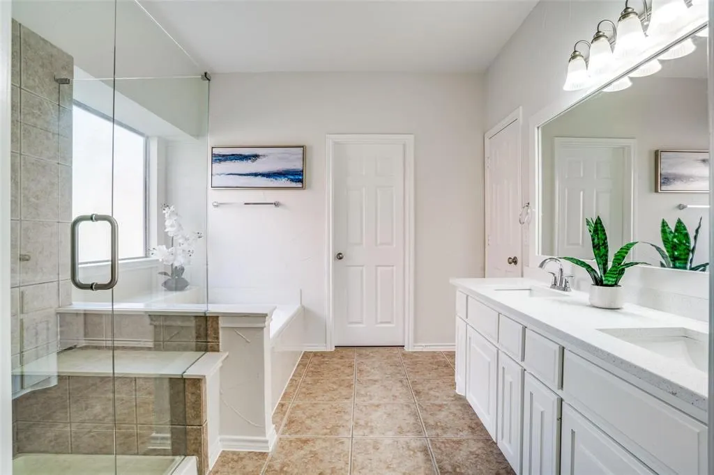 2469 Sleepy Hollow Trail