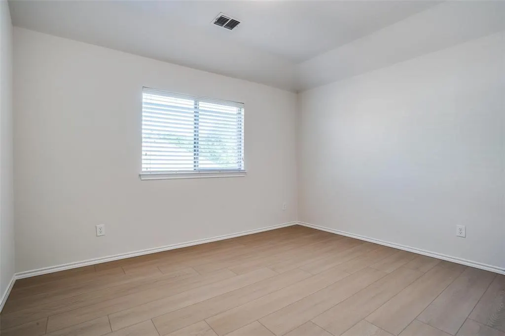 2469 Sleepy Hollow Trail