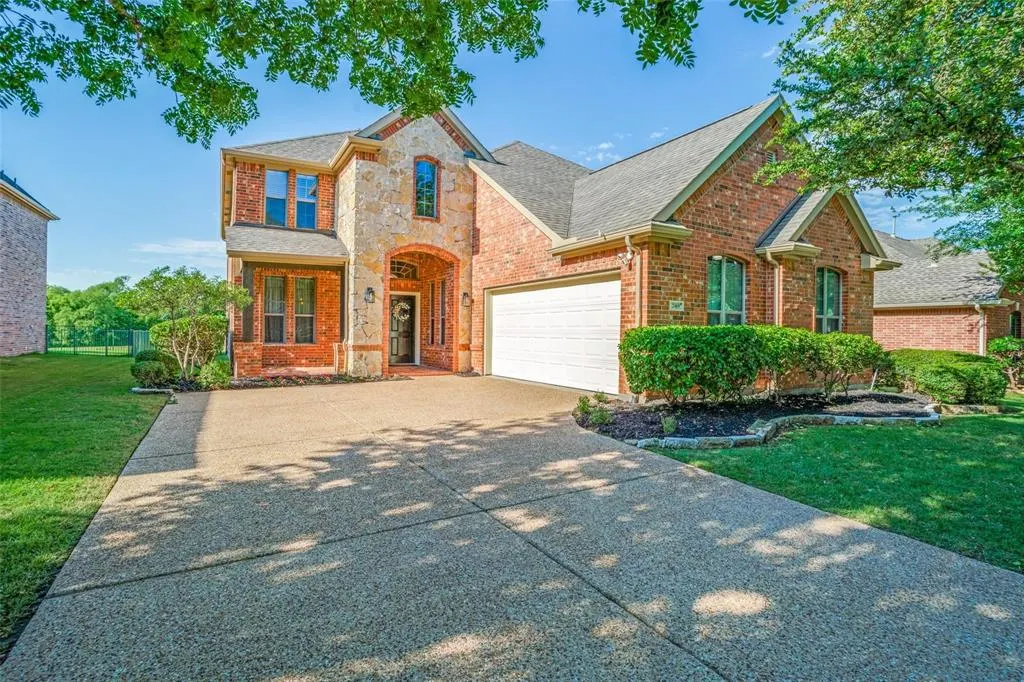 2469 Sleepy Hollow Trail