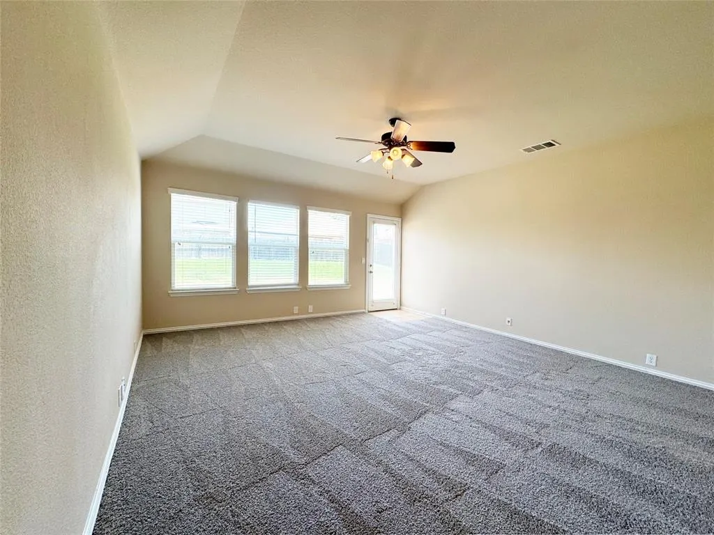 1809 Sparrow Lane