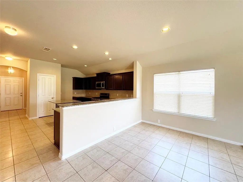 1809 Sparrow Lane
