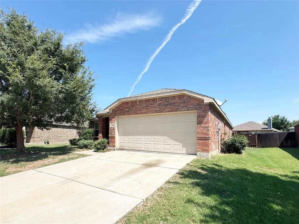 1809 Sparrow Lane
