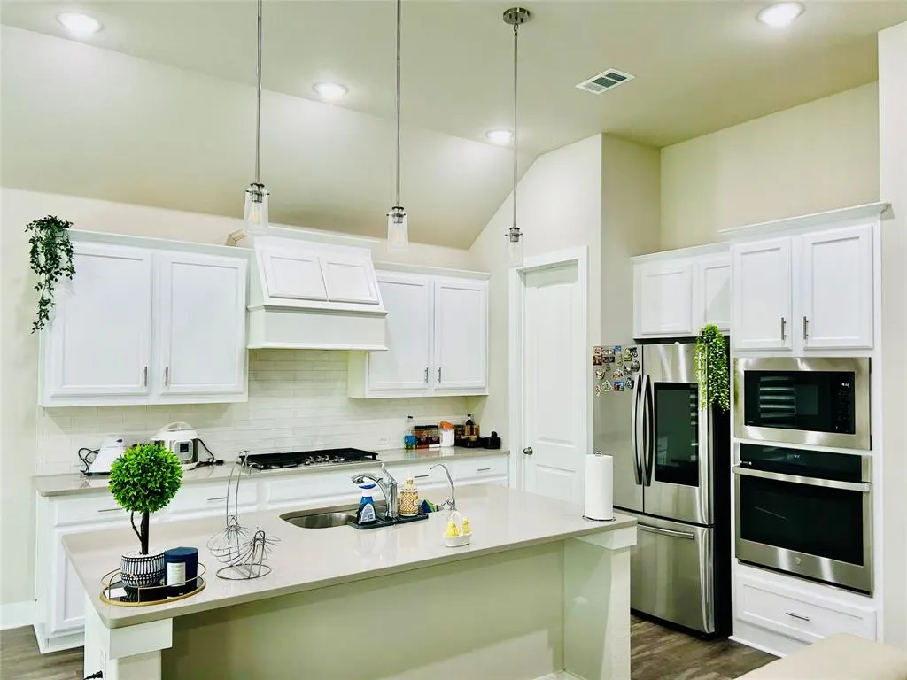 1232 Xeresa Drive