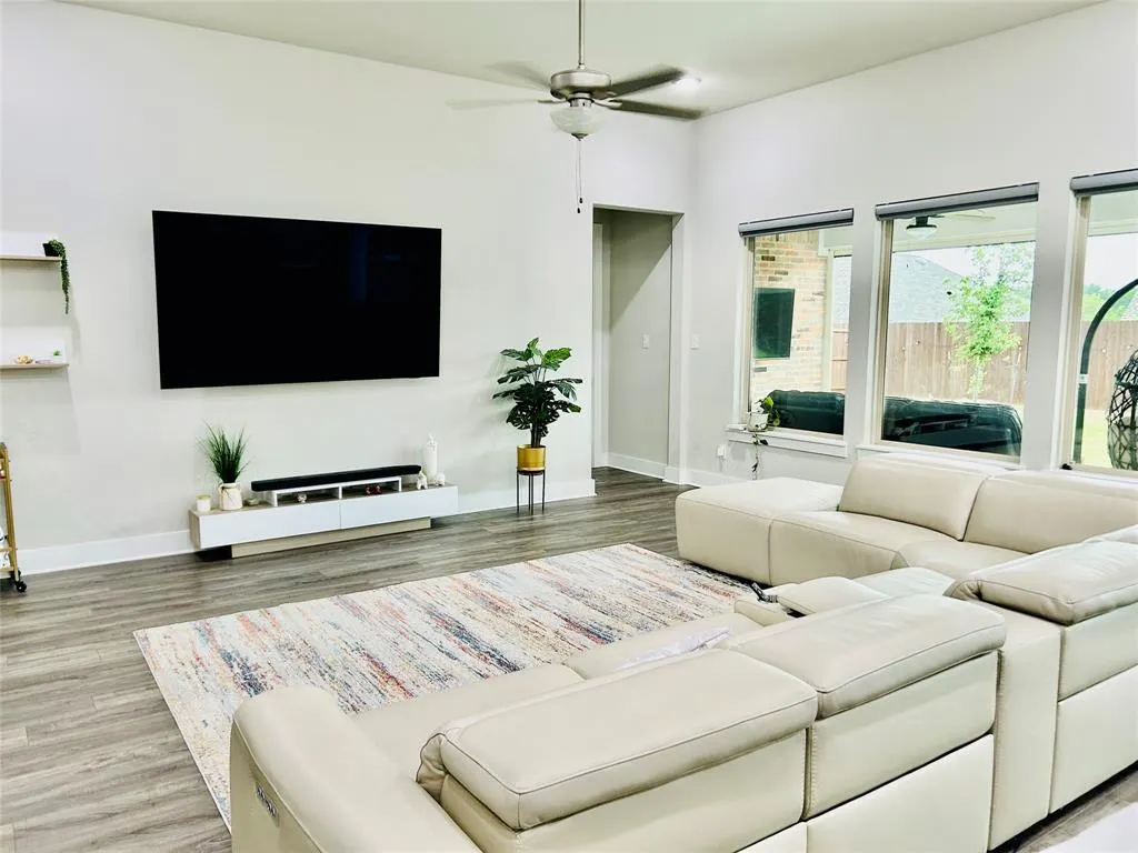 1232 Xeresa Drive