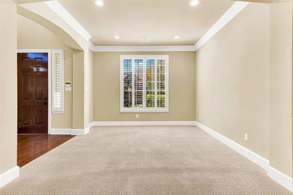 15470 Forest Haven Lane