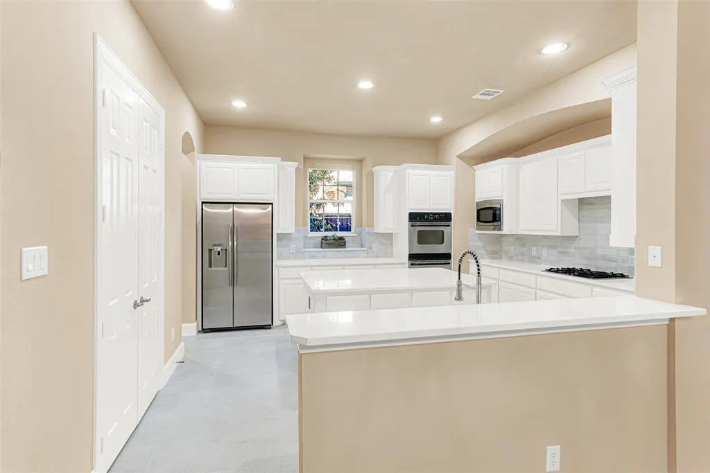 15470 Forest Haven Lane