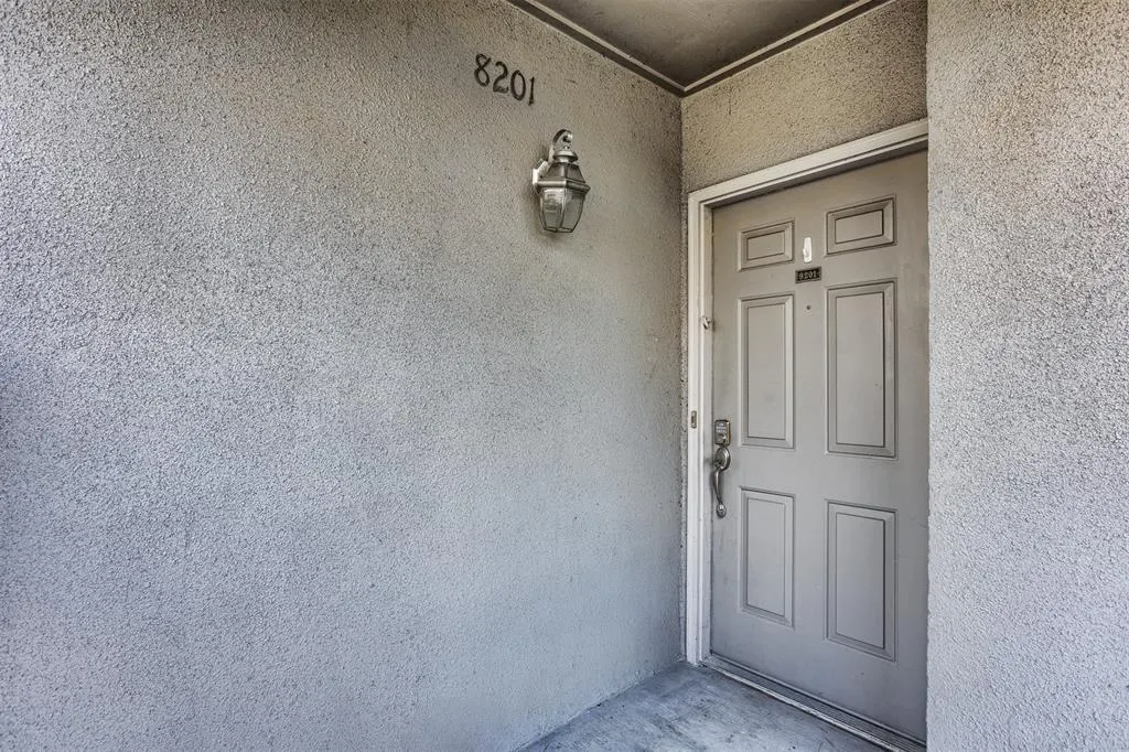 12660 Hillcrest Road, #8201
