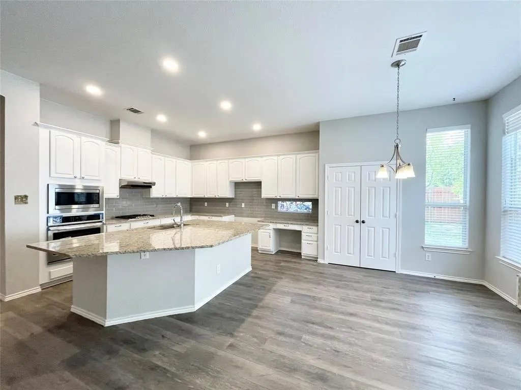 4501 Wembley Court