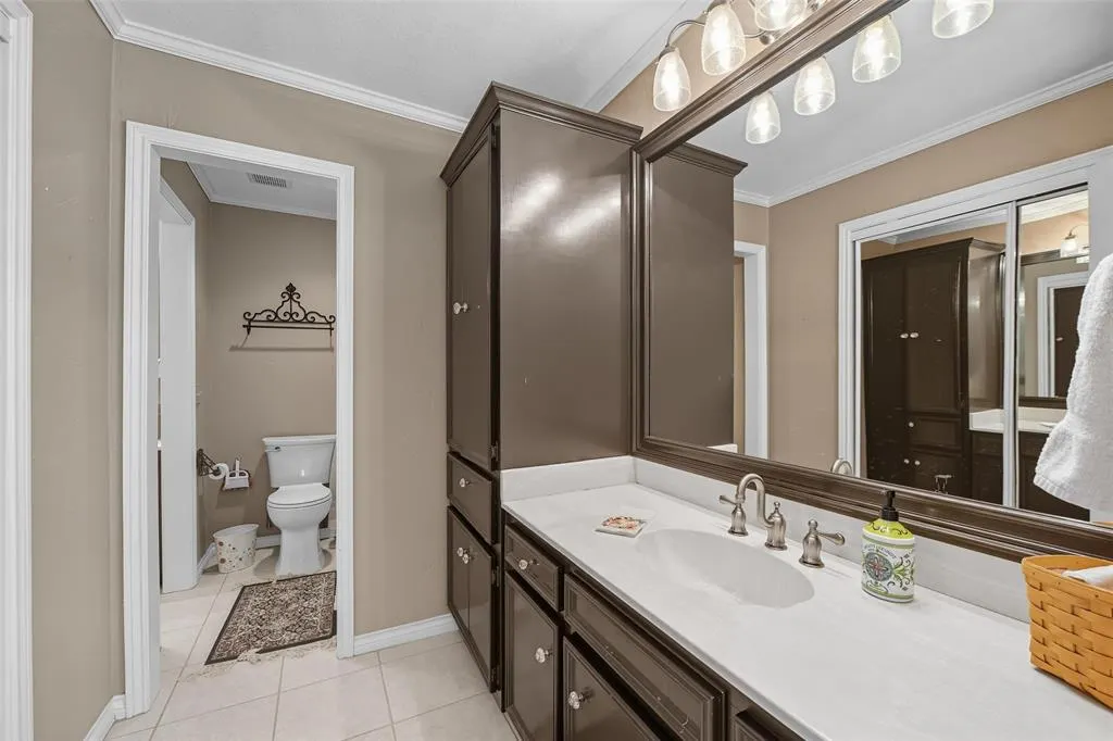 8479 Fair Oaks