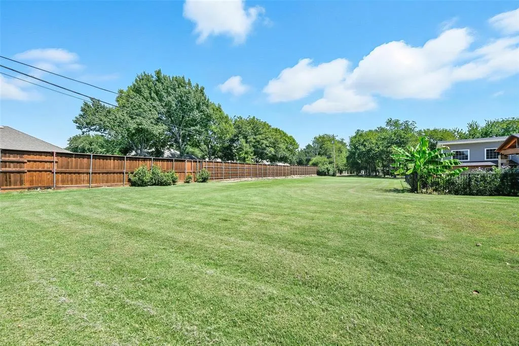 8479 Fair Oaks