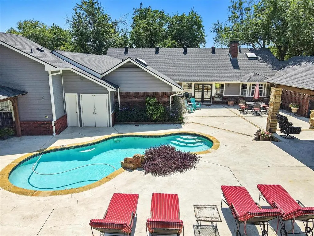 8479 Fair Oaks