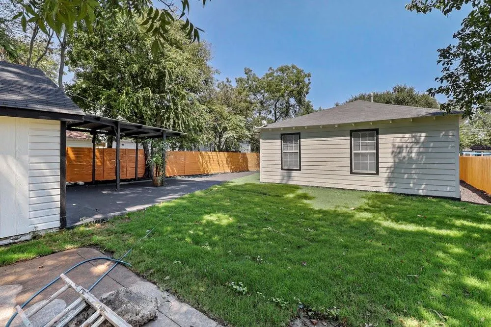 3910 Shelley Boulevard