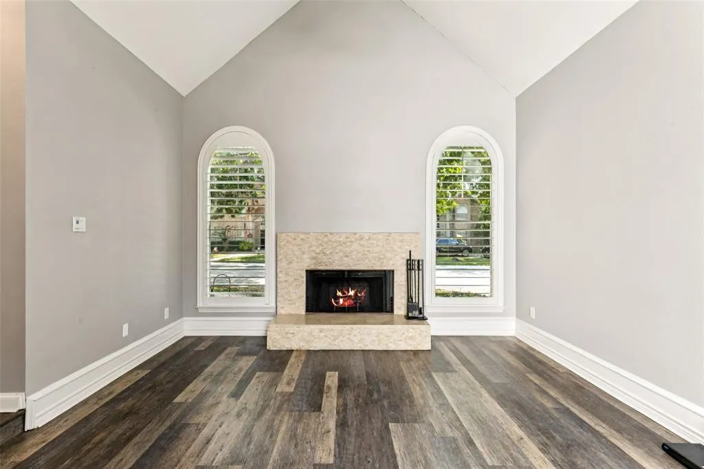18545 Vista Del Sol