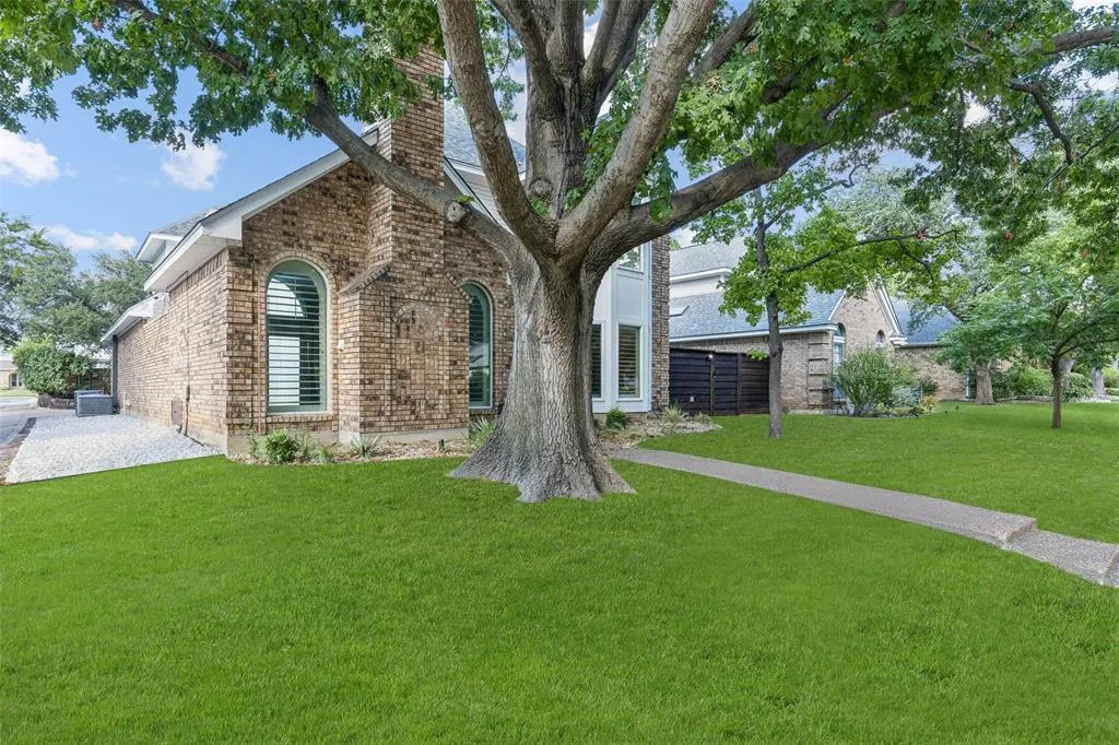 18545 Vista Del Sol