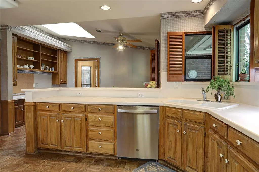6010 Steamboat Drive